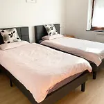Duesseldorf Messe, 2-Bedroom Duplex Apartment With Terrace And Garden