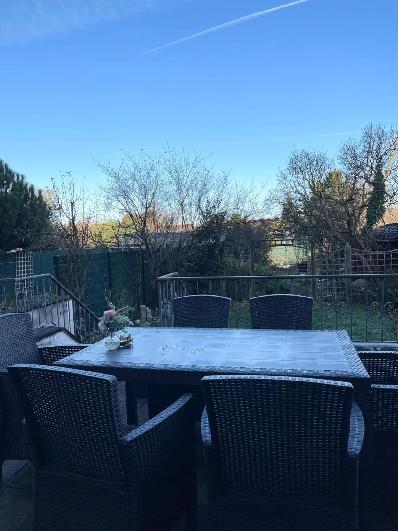 Messe, 2-bedroom Duplex With Terrace And Garden * Dusseldorf